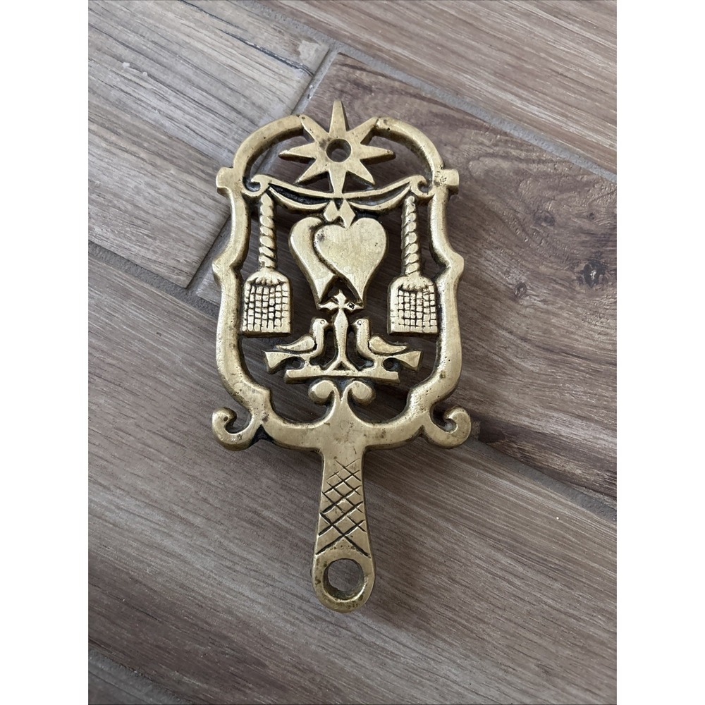 Vintage Cast Iron Trivet Love Birds Copper Tassels Gold Kitchen Decor